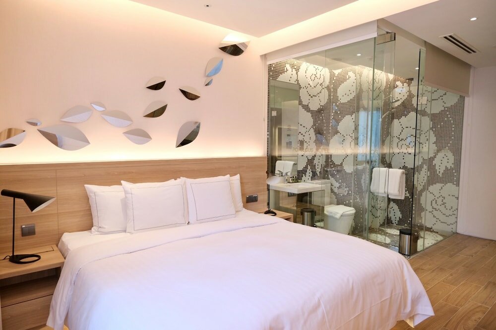 Фото L Hotel Premier by Lion Peak