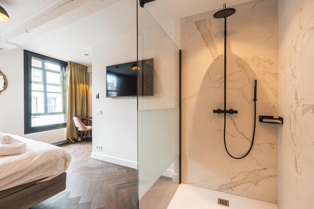 Фото Boutique Hotel Eleanor