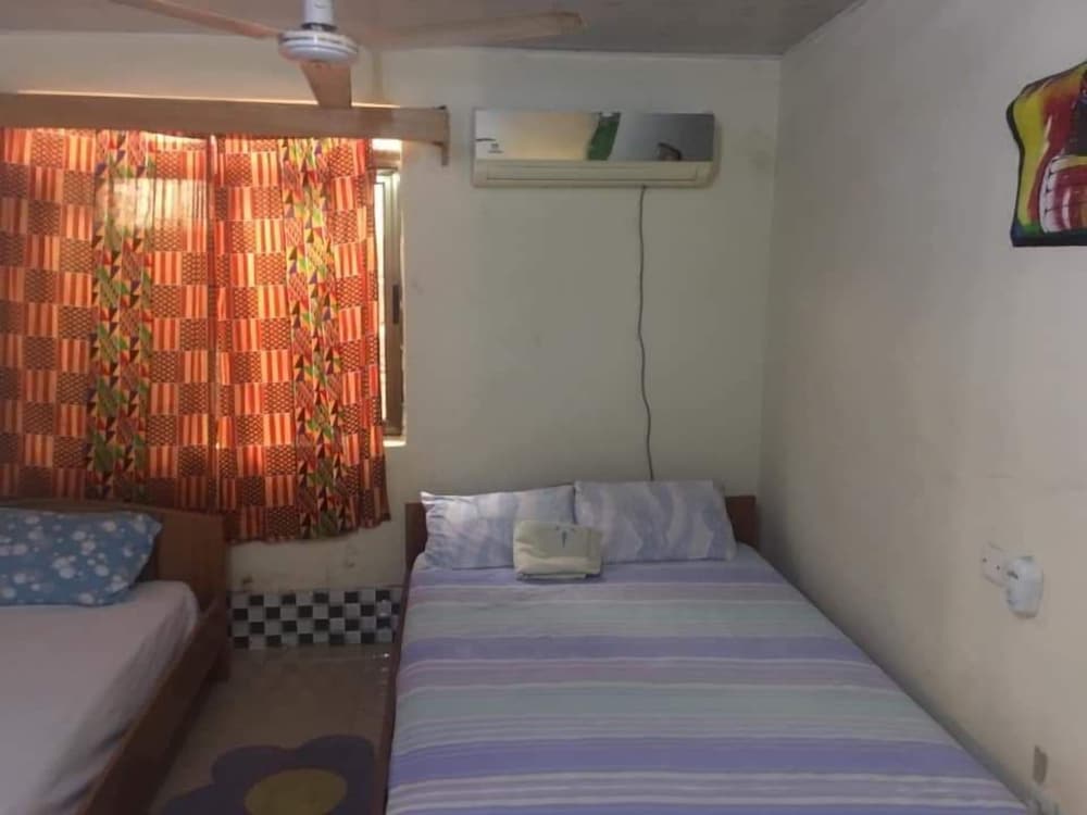 Фото Akomapa Village