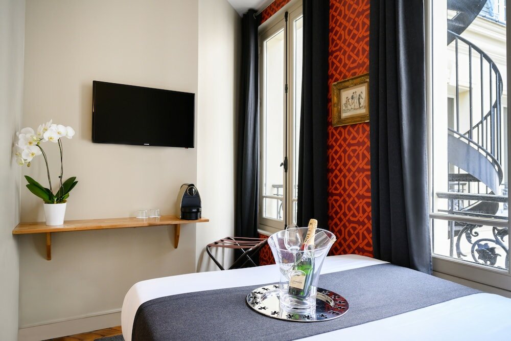 Фото Suites And Hotel Helzear Etoile