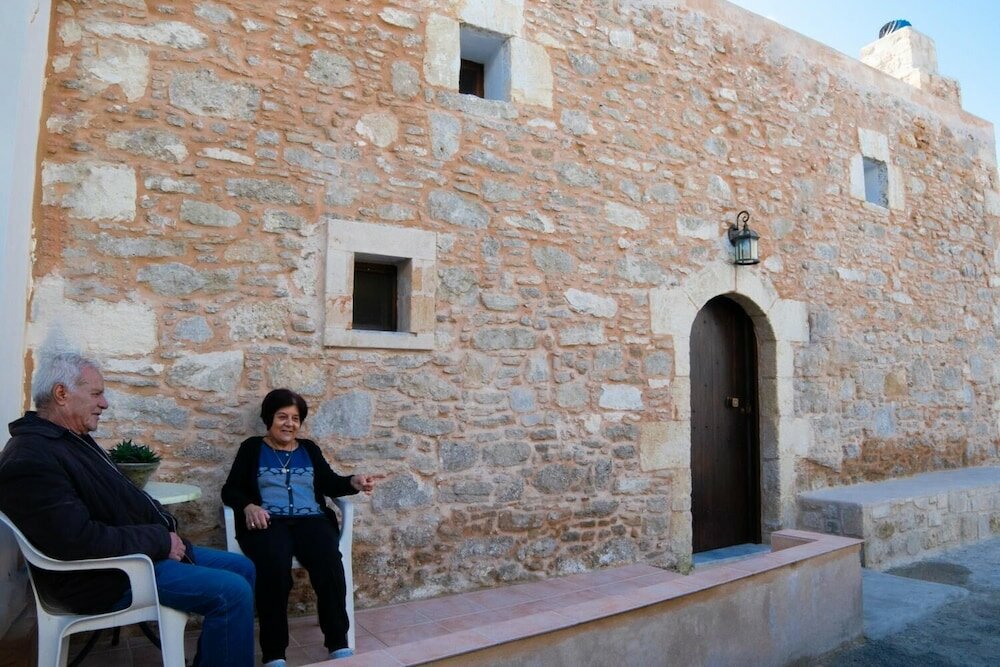 Фото Traditional Stone House Emanouela