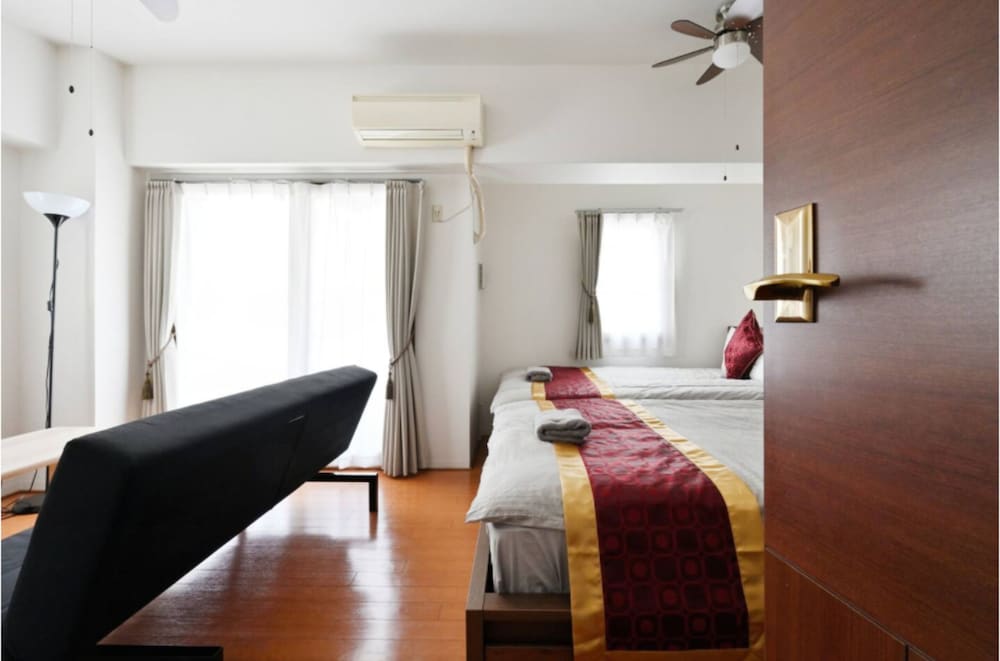 Фото Osaka Yodoyabashi House