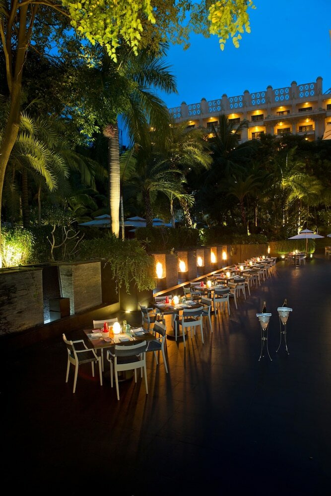 Фото The Leela Palace Bengaluru
