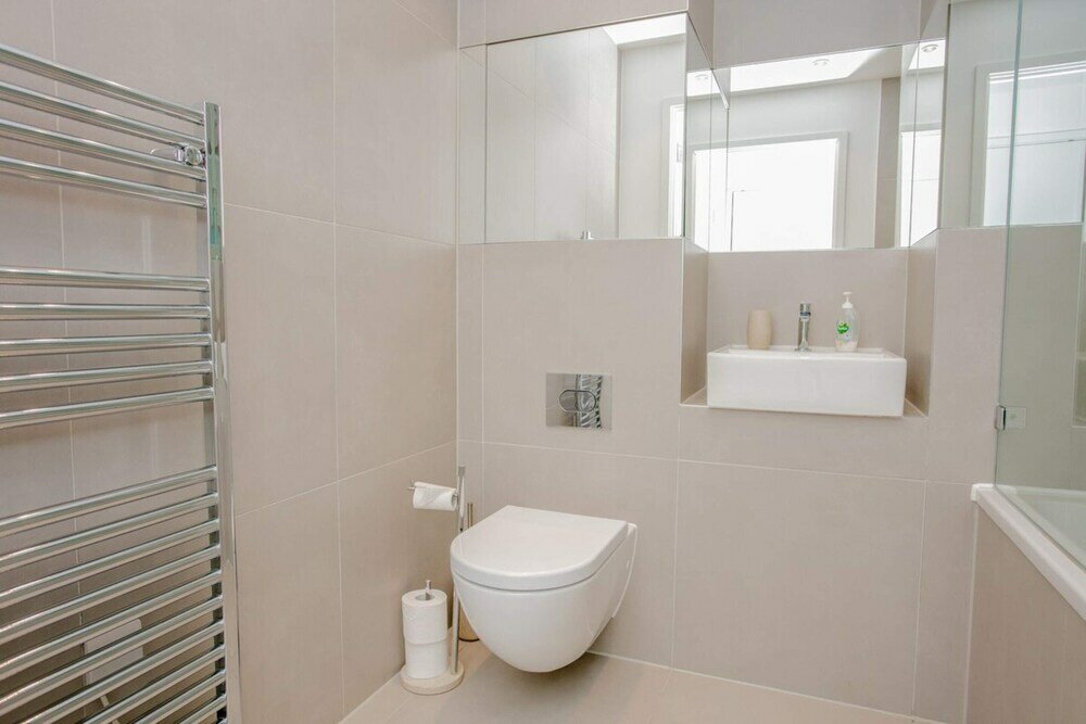 Фото Modern 1 Bedroom Flat in Wandsworth