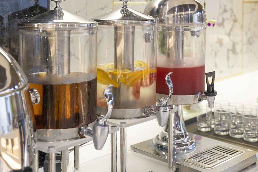 Фото Miracle Luxury Hotel