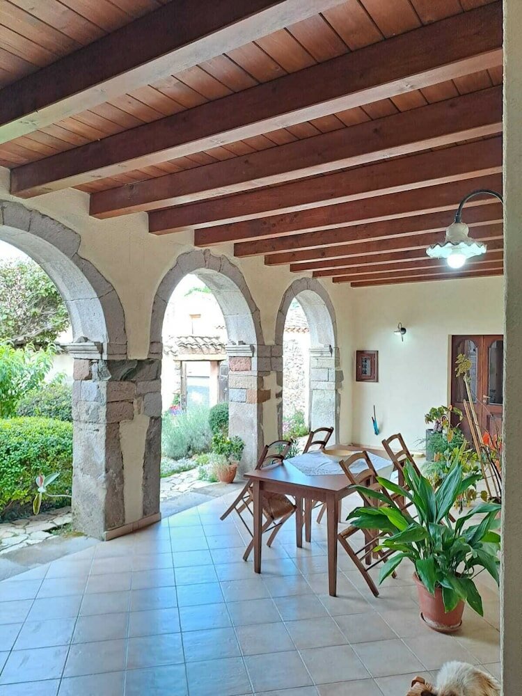 Фото B&b S'Omu Antiga