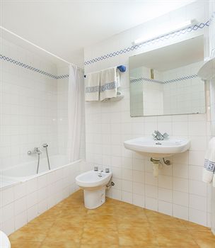 Фото Hotel Ibiza Playa