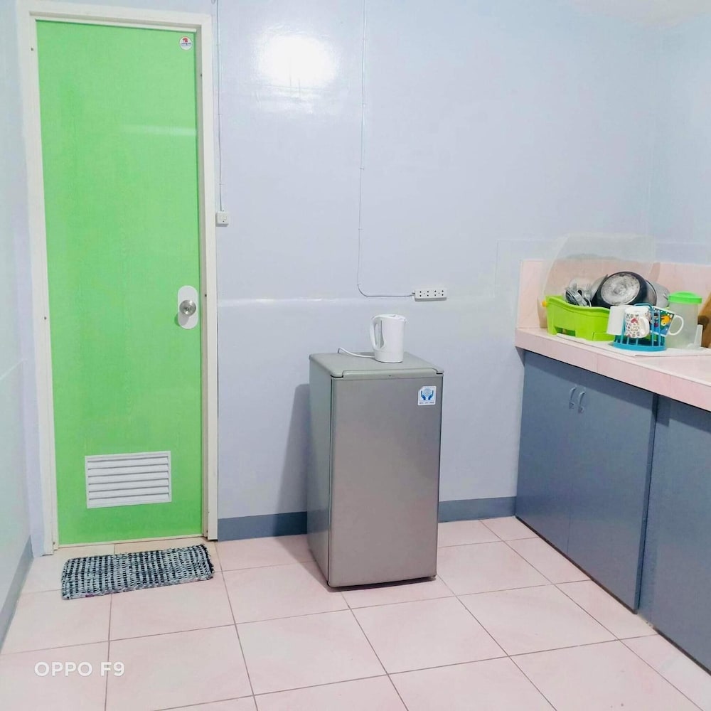 Фото Honeycomb Tourist Inn