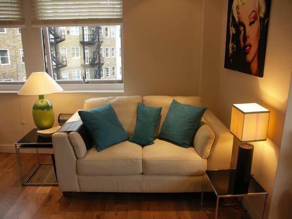 Фото The Courtyard