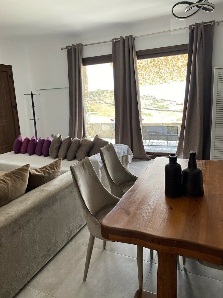 Фото Rock House Villa