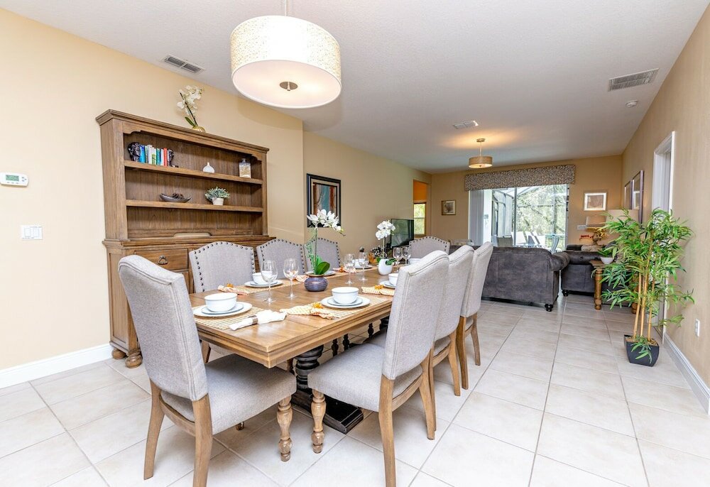 Фото Newly Remodeled 1 story - 5 Bed 5 Bath with Pvt Pool SPA And Game Room