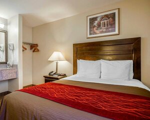 Comfort Inn Monterey Park (588 S. Atlantic Blvd.,Monterey Park,California 91754,), hotel