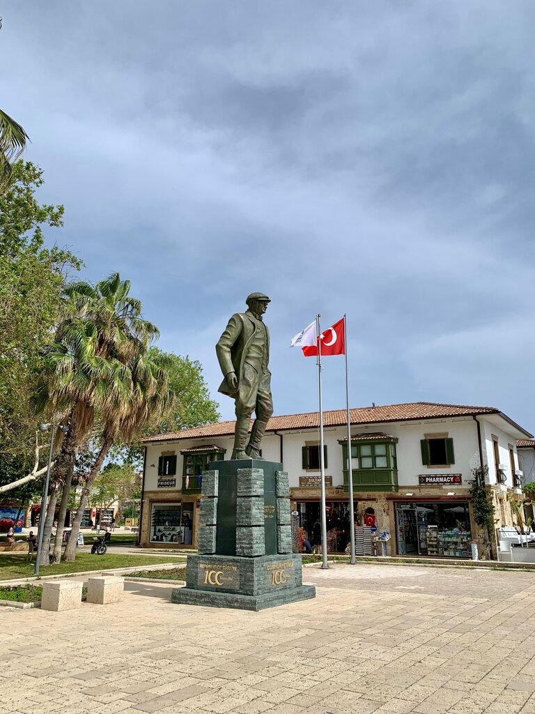 Monument, memorial Mustafa Kemal Ataturk Monument, Manavgat, photo