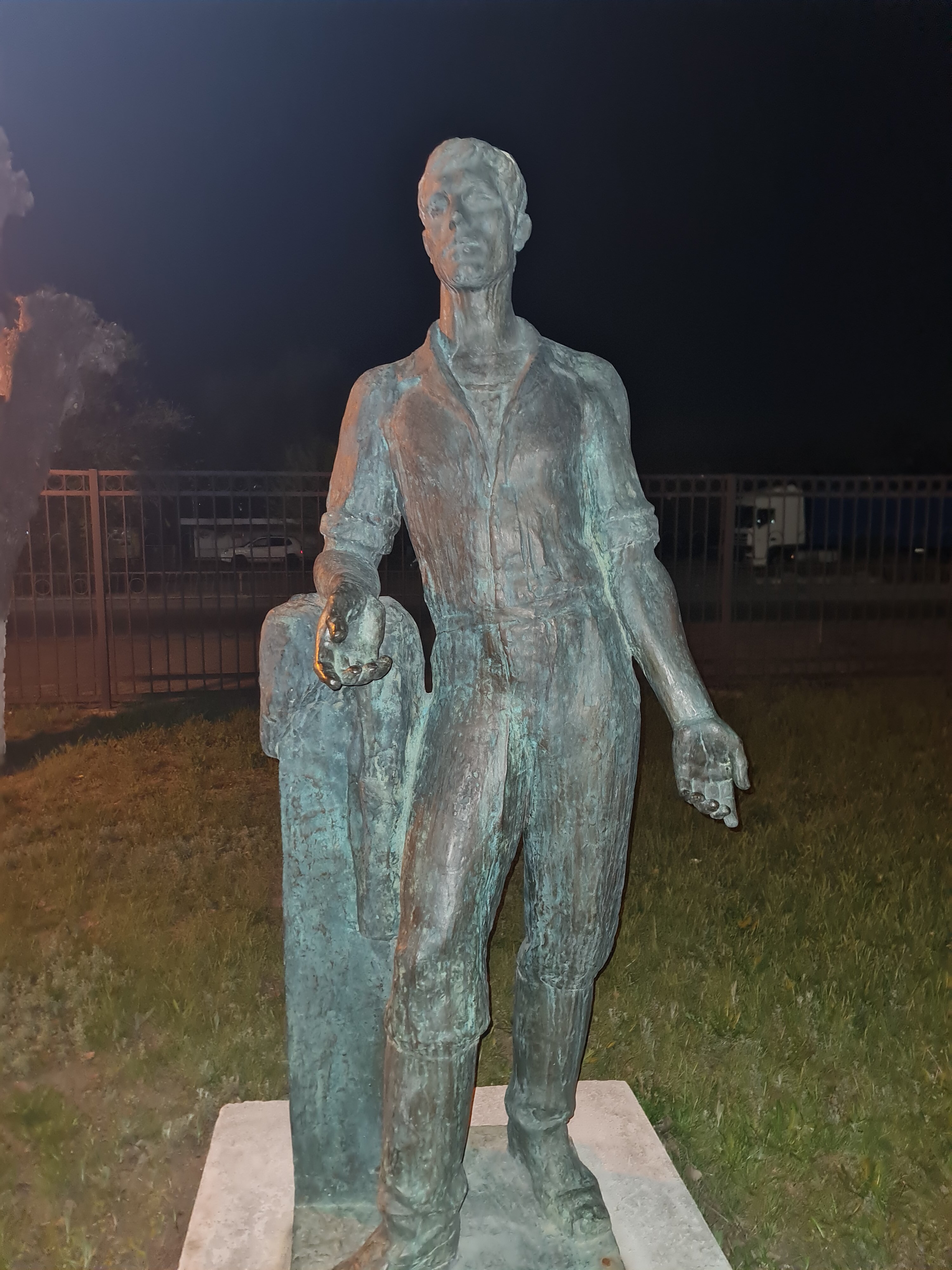 Фото Арт-Волжский