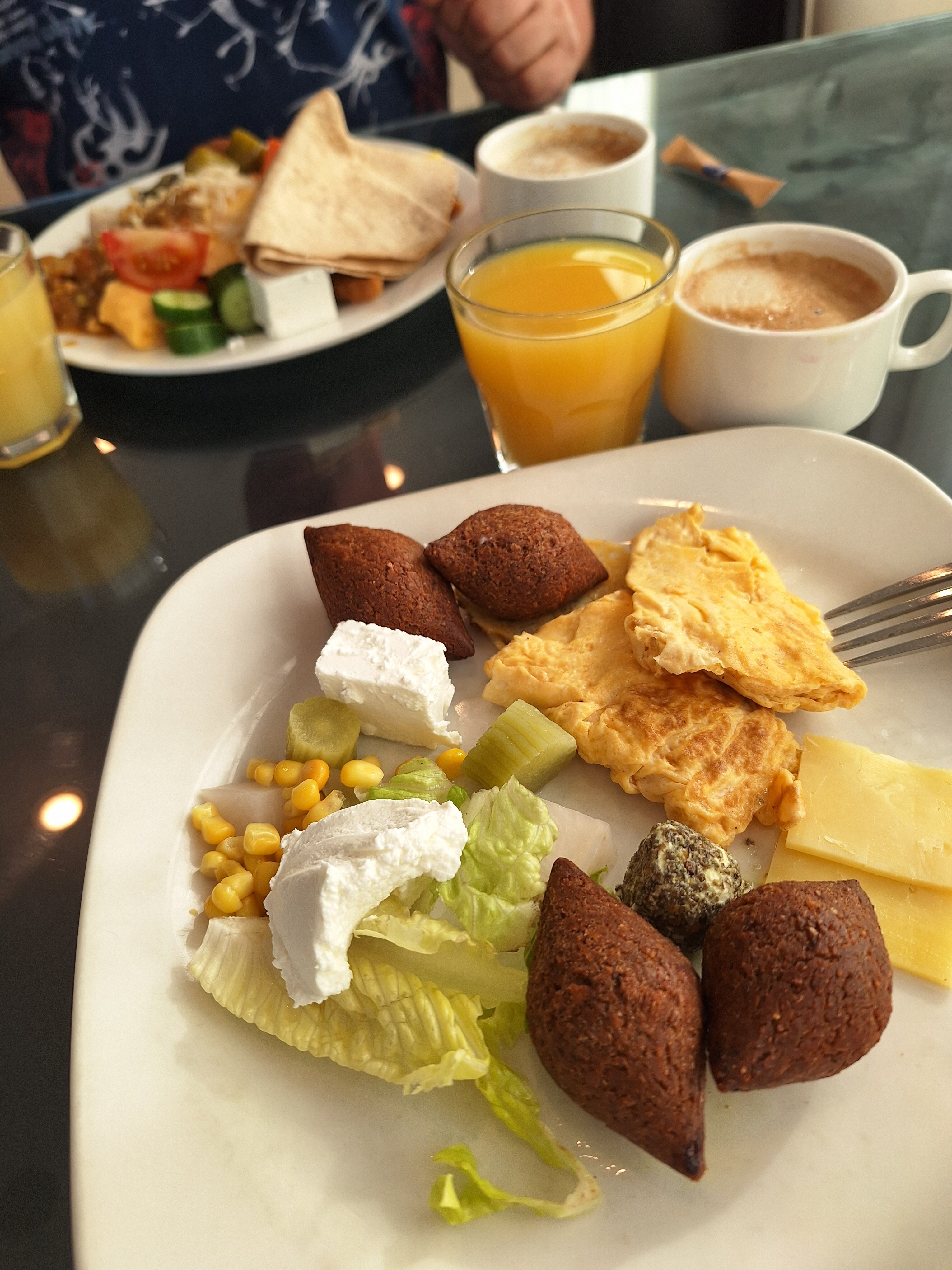 Фото Holiday Inn Express Dubai Jumeirah