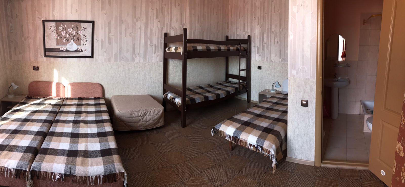 Фото Дом на берегу горной реки