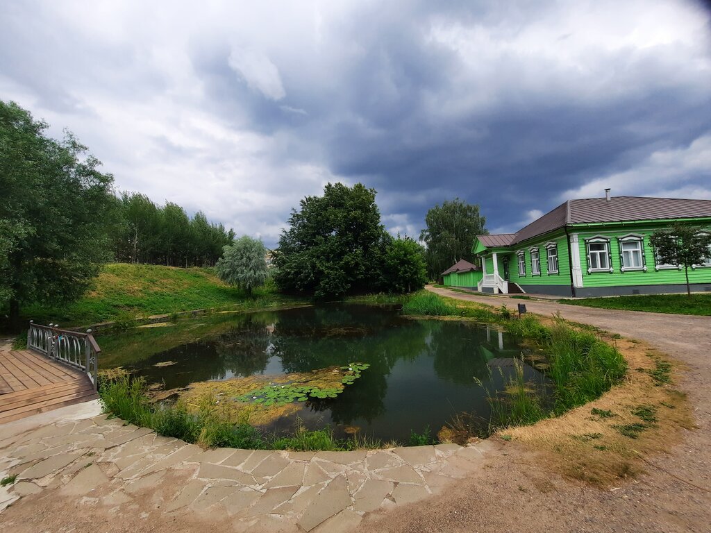 Достопримечательность Никольские ворота, Дмитров, фото