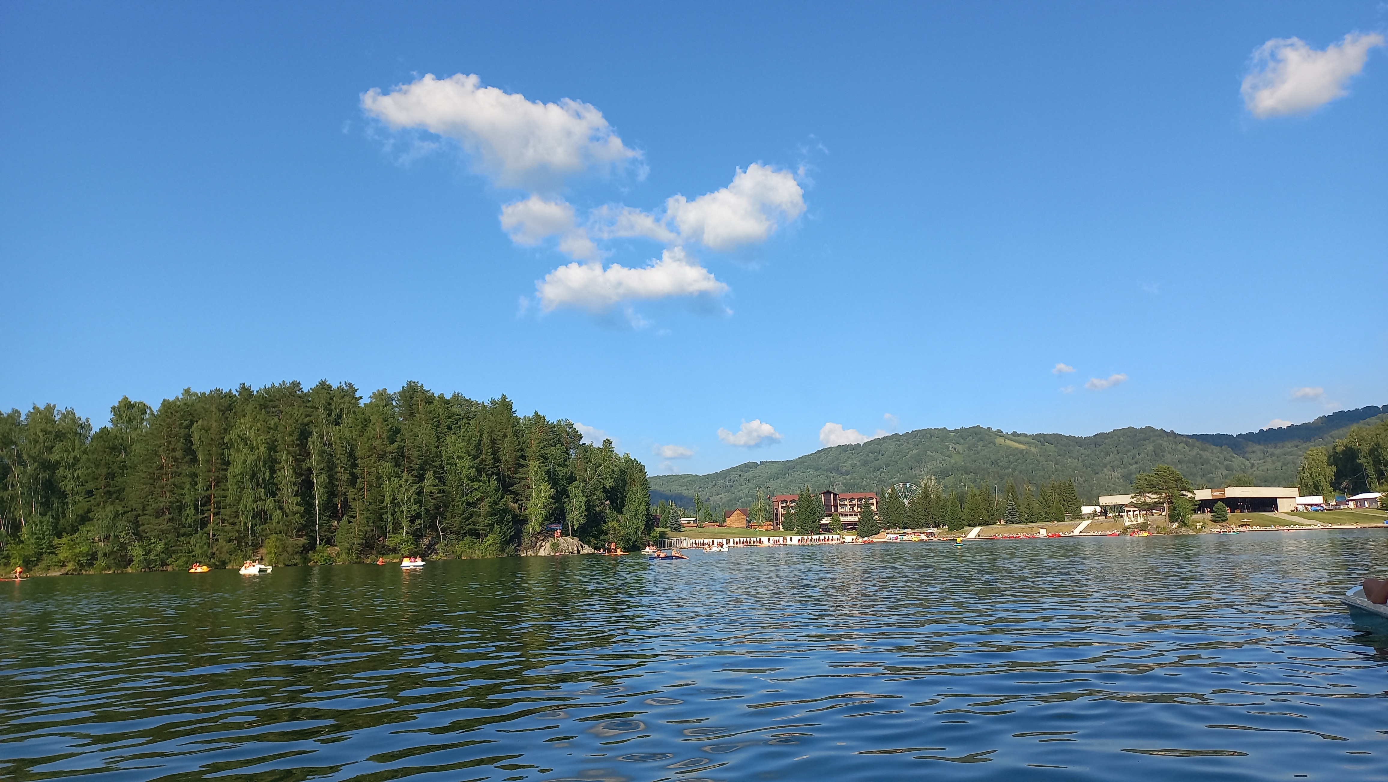 Фото отеля 2