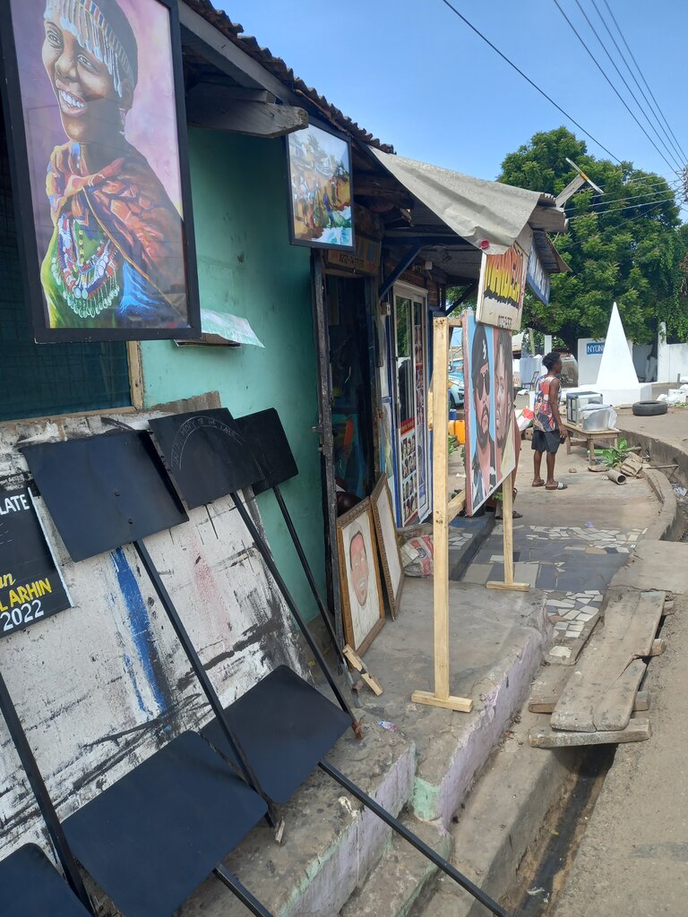 Art workshop Mandela, Earth, photo