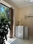Browbar (Oloy Bozori Drive, 59/7) ، شريط حاجب العين