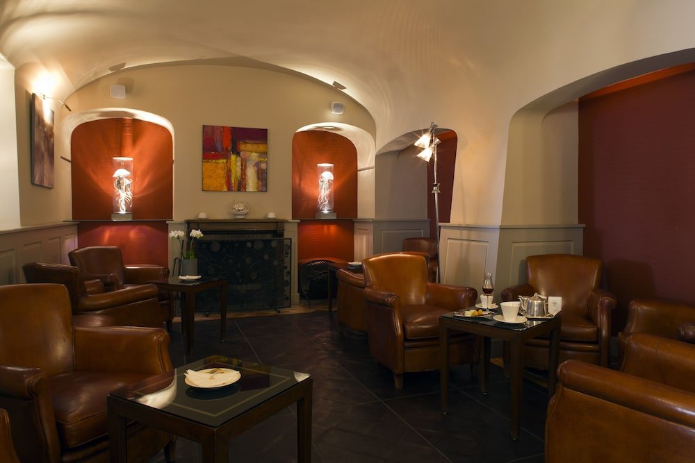 Фото La Bastide Saint Antoine