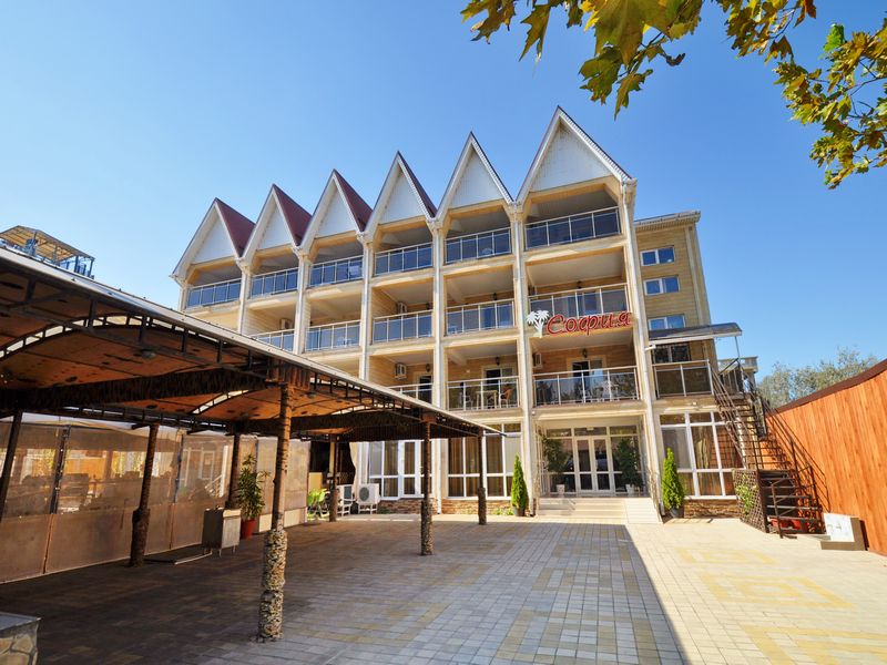 Фото отеля 2