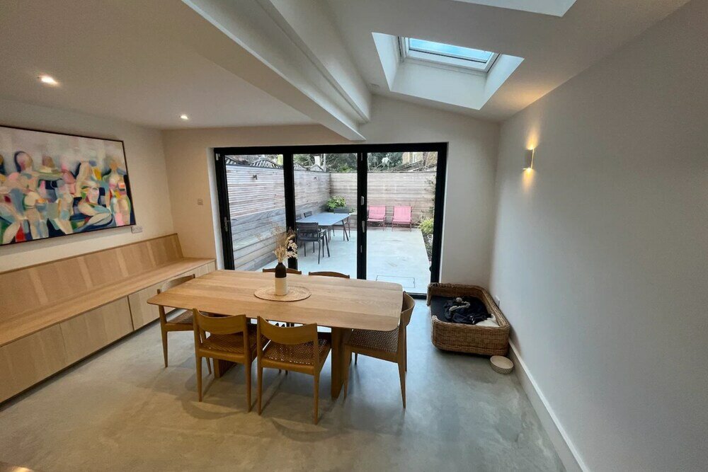 Фото Beautiful Minimalistic 2bd House - Victoria Park