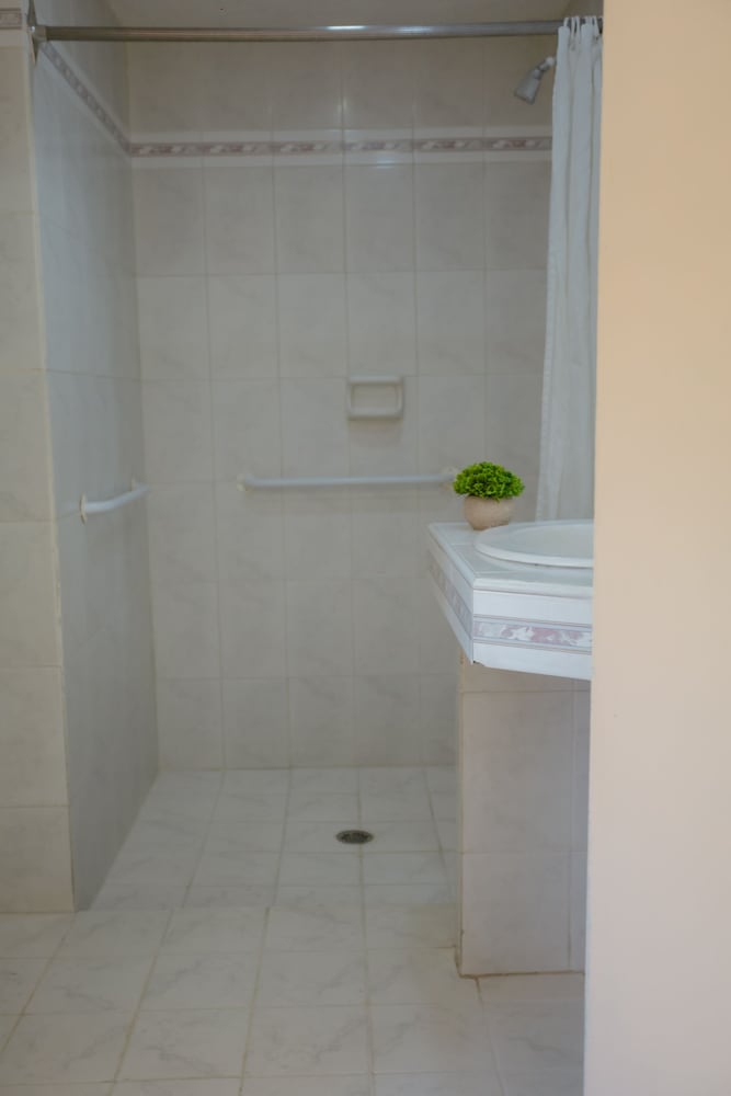 Фото Hotel Zacatecas Courts