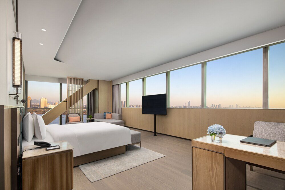 Фото YangziRiverInternationalConferenceCenter