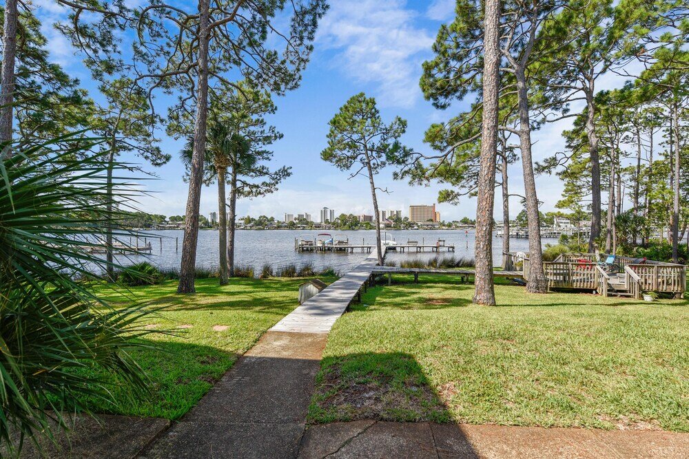 Фото Grand Lagoon Cove by Book That Condo