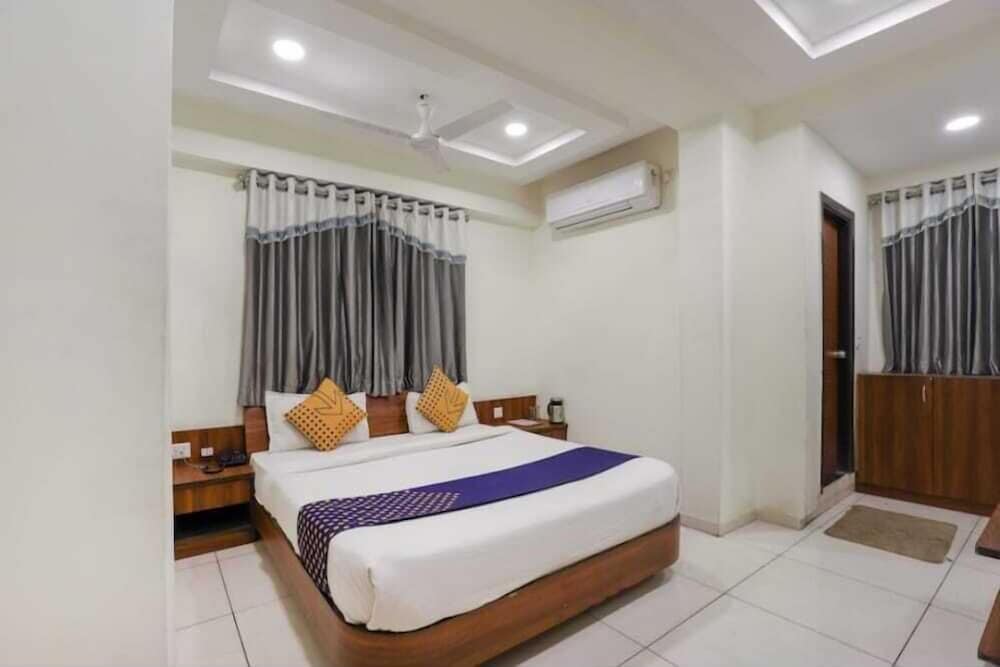 Фото Everest Hotel