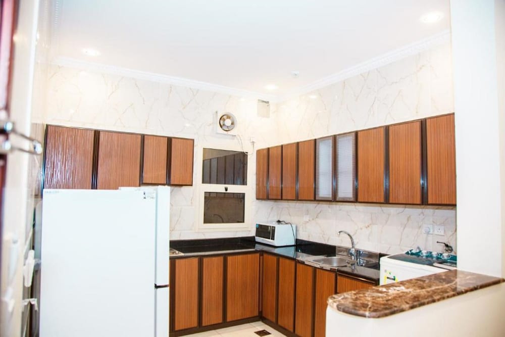 Фото Ajnihat Kanuz Hotel Suites