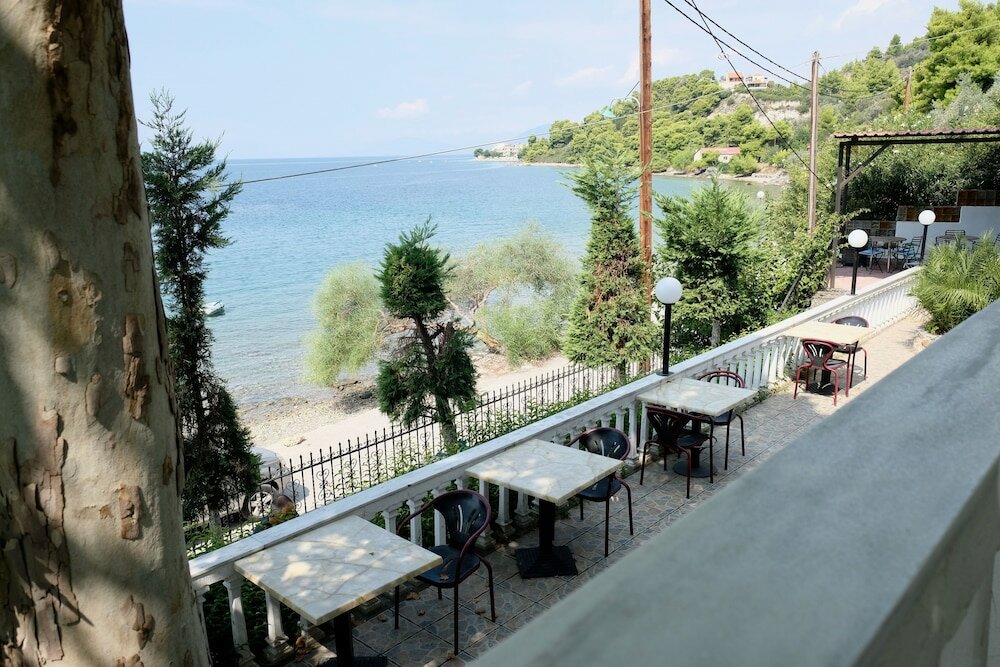 Фото Dennis Hotel