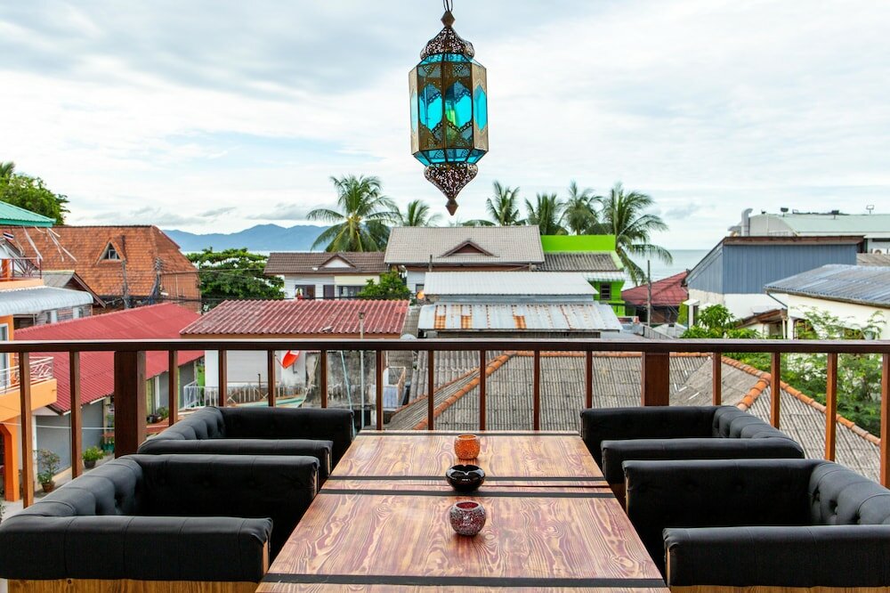 Фото отеля 1