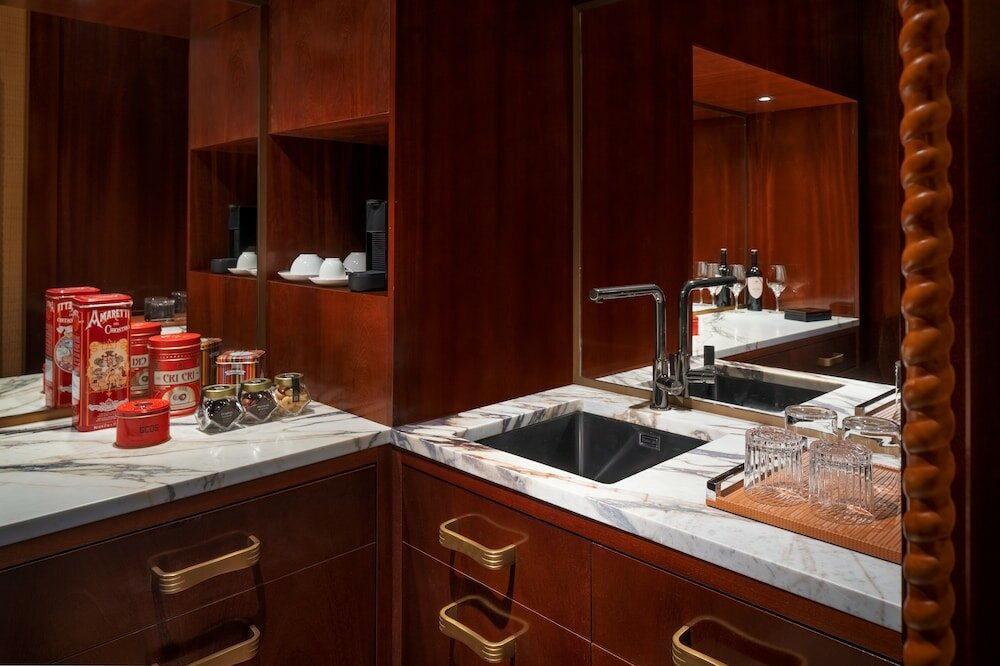 Фото Portrait Milano - Lungarno Collection