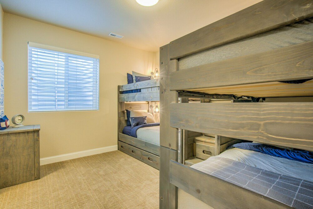 Фото 4bdpikes Peak Viewsminutes to Hiking & Dining!!