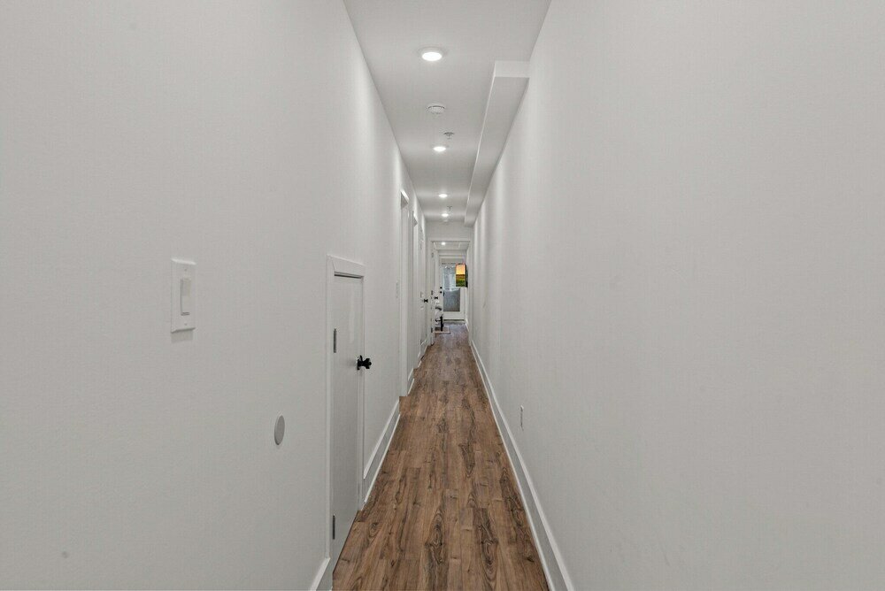 Фото Luxurious Modern Apt Near Art Museum