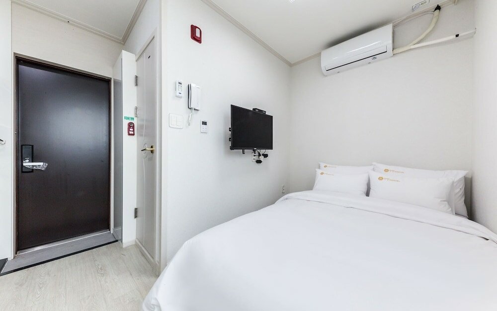 Фото Guro JS Hotel