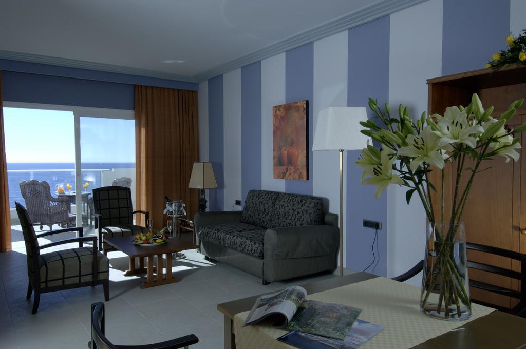 Фото 153072904673