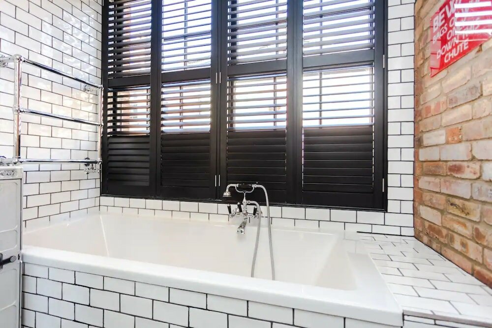 Фото Spectacularly Unique 4 Bedroom House in Bethnal Green