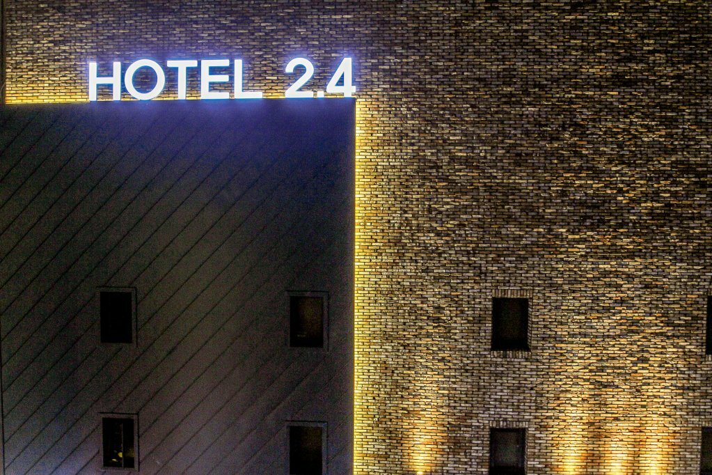 Фото Hotel 2.4