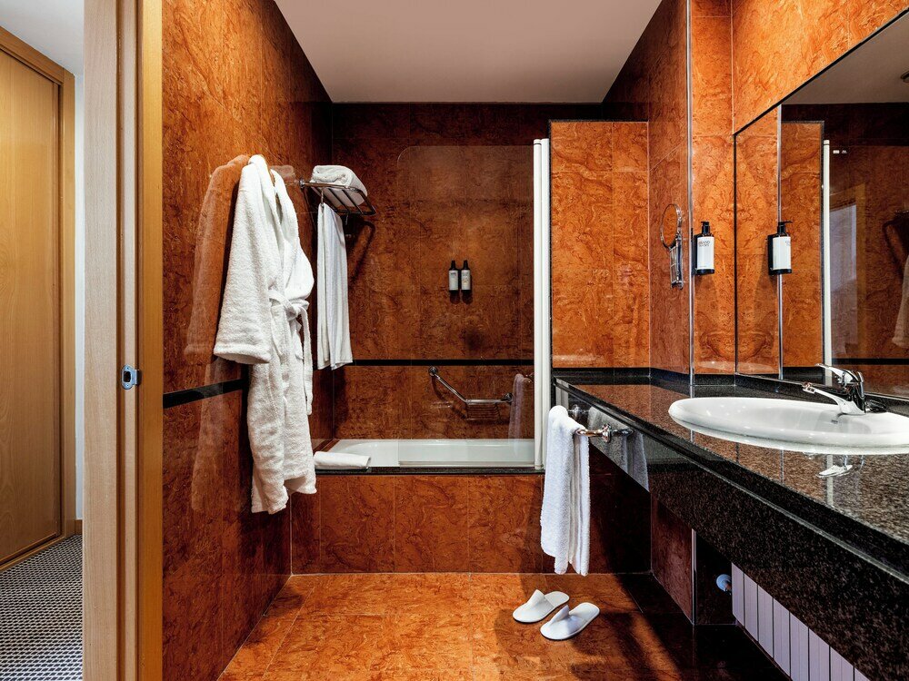 Фото Hotel Leon Camino Affiliated by Melia