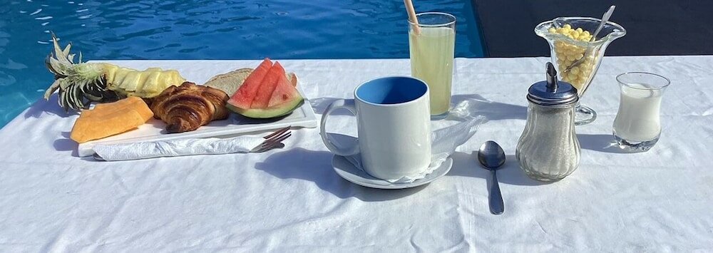 Фото Ikopa Hôtel