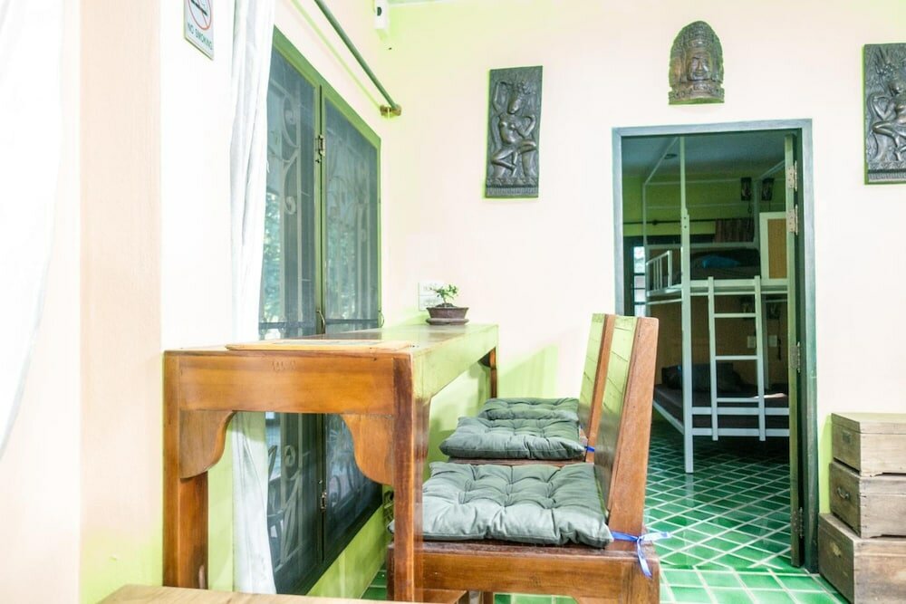 Фото Plus Hostel Ayutthaya