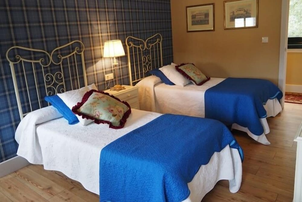 Фото Apartamentos Turísticos la Calleja