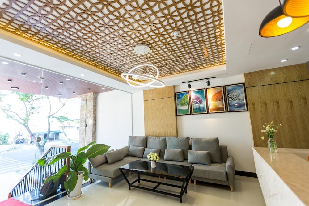 Фото Vivian Hotel