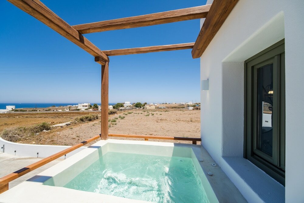 Фото Amethyst Luxury Suites