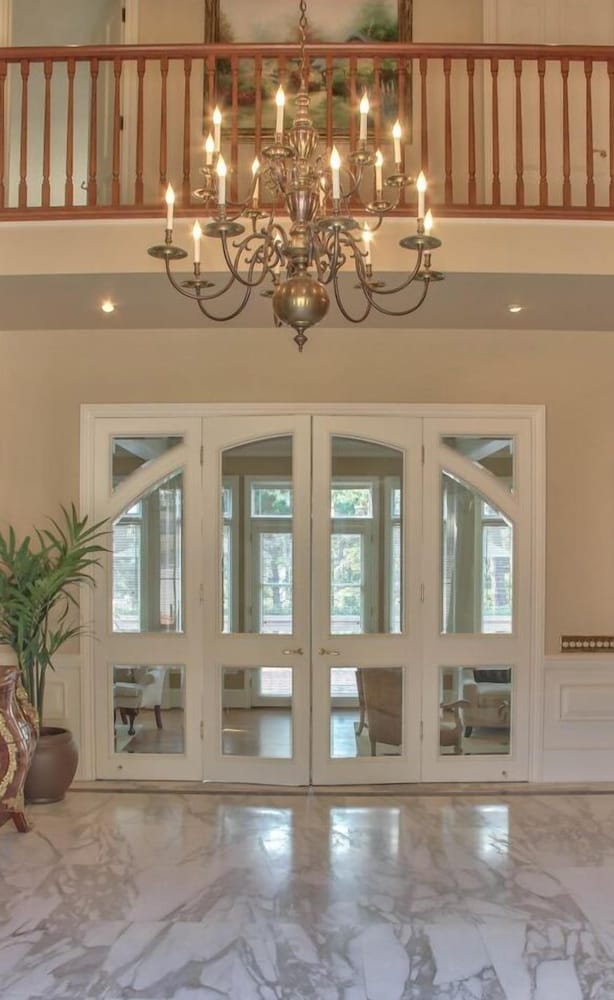 Фото Lx33: Luxury Vacation Villa On Pebble Beach With Pool