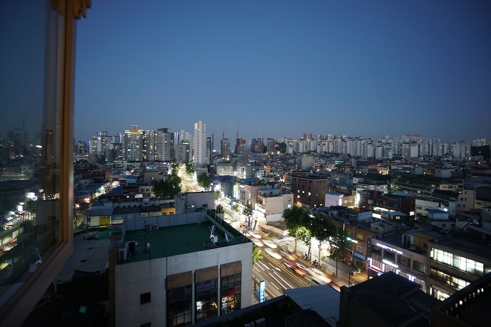 Фото Alice Apartment