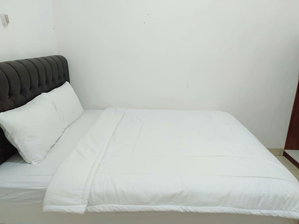 Фото Oyo 92596 Al-razzaq Guest House